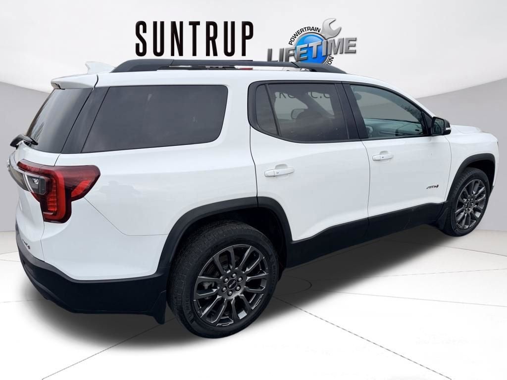 2021 GMC Acadia AT4
