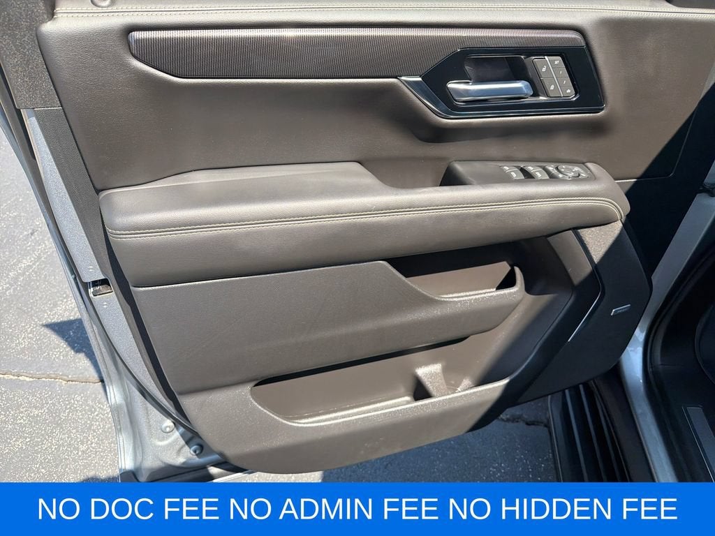 2025 GMC Yukon Elevation