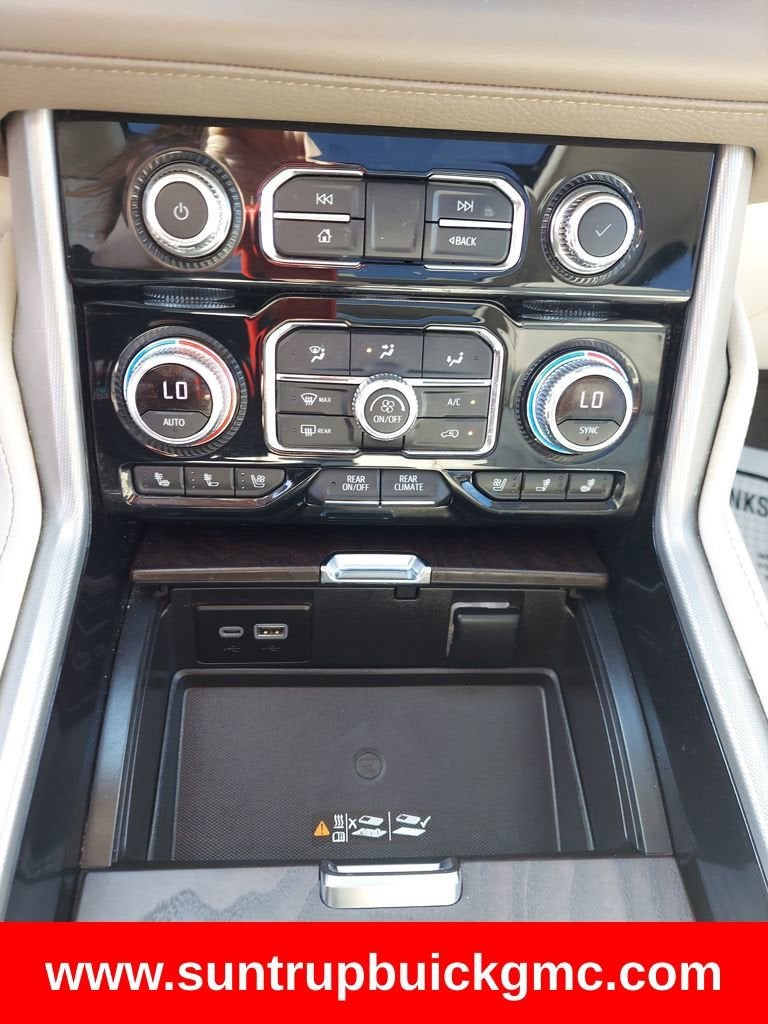 2023 GMC Yukon Denali