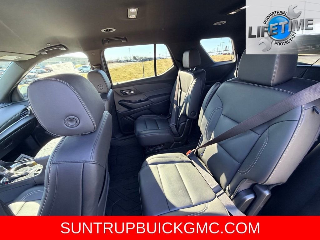 2023 Chevrolet Traverse LT Leather