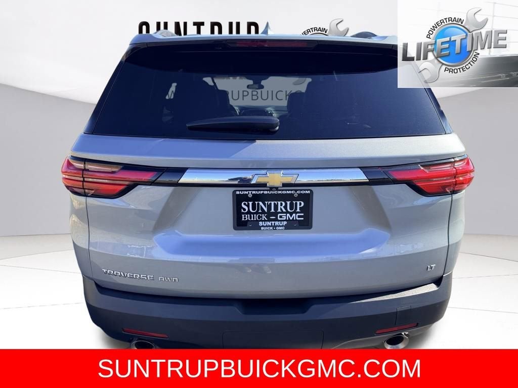 2023 Chevrolet Traverse LT Leather