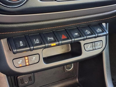 2021 GMC Canyon AT4 - Leather