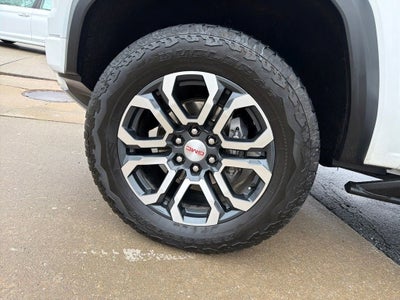 2024 GMC Canyon AT4