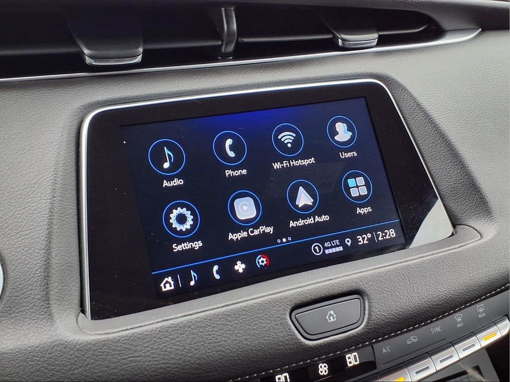 2023 Cadillac XT4 Premium Luxury