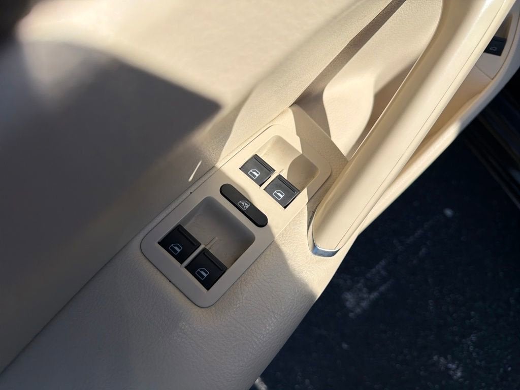 2019 Volkswagen Passat 2.0T SE R-Line