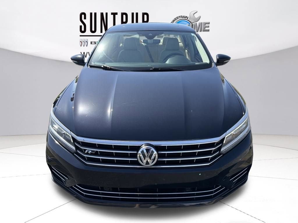 2019 Volkswagen Passat 2.0T SE R-Line