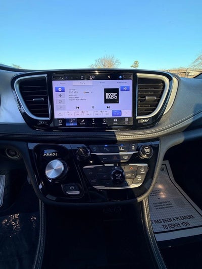 2025 Chrysler Pacifica Limited