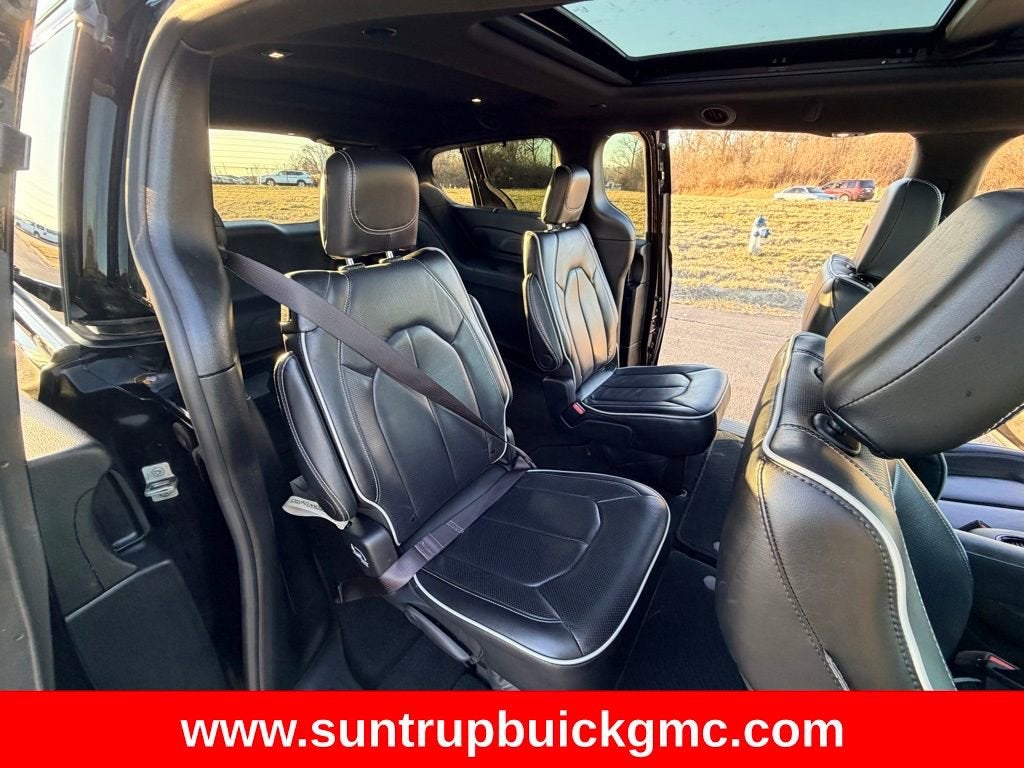 2025 Chrysler Pacifica Limited