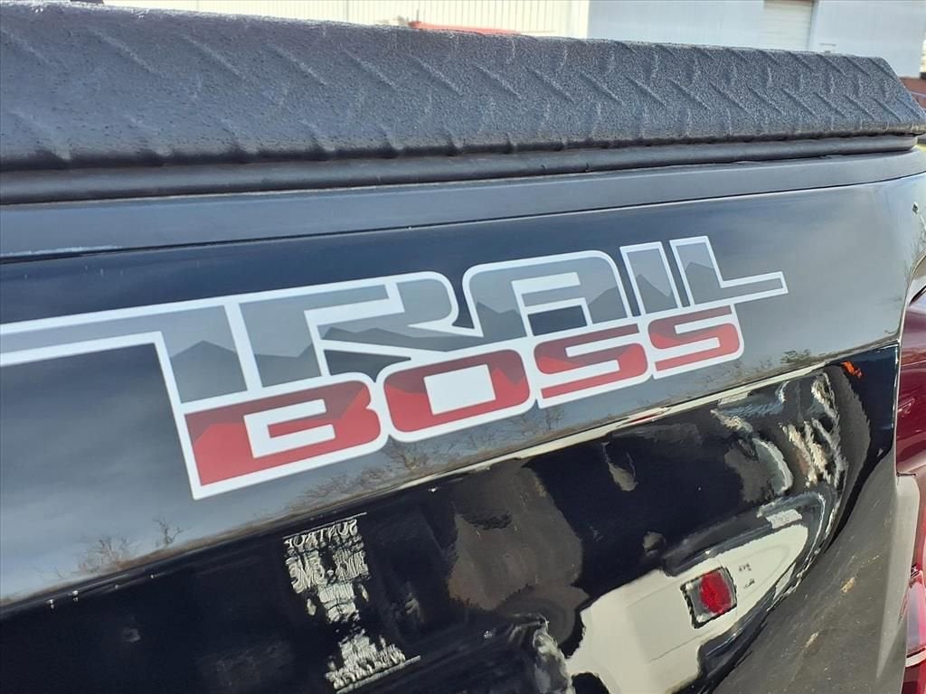2022 Chevrolet Silverado 1500 Custom Trail Boss