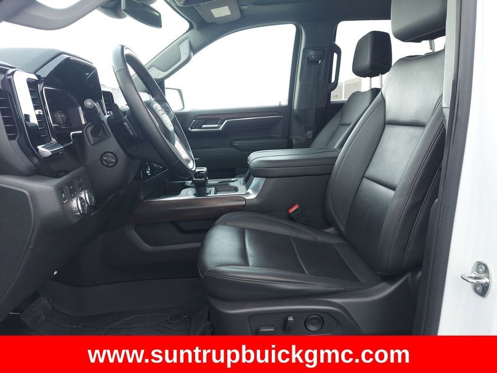 2024 GMC Sierra 1500 SLT