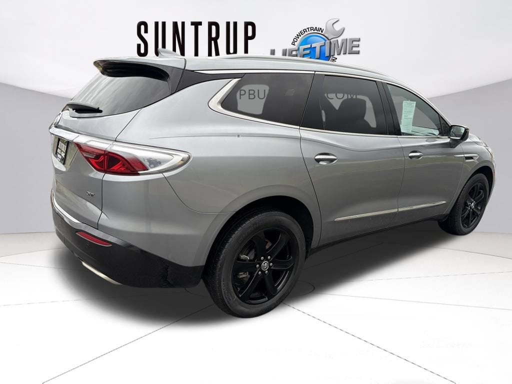 2024 Buick Enclave Essence