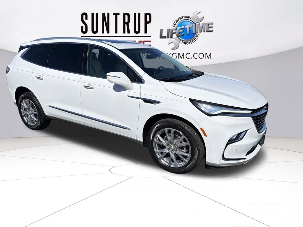 2023 Buick Enclave Essence