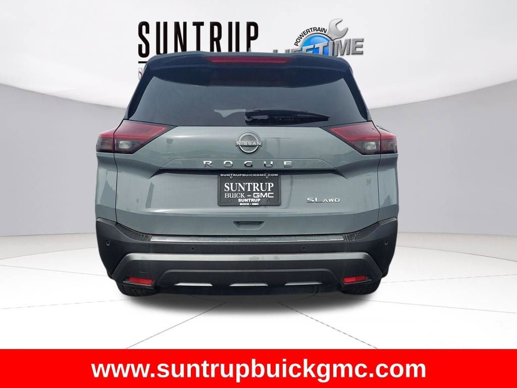 2023 Nissan Rogue SL