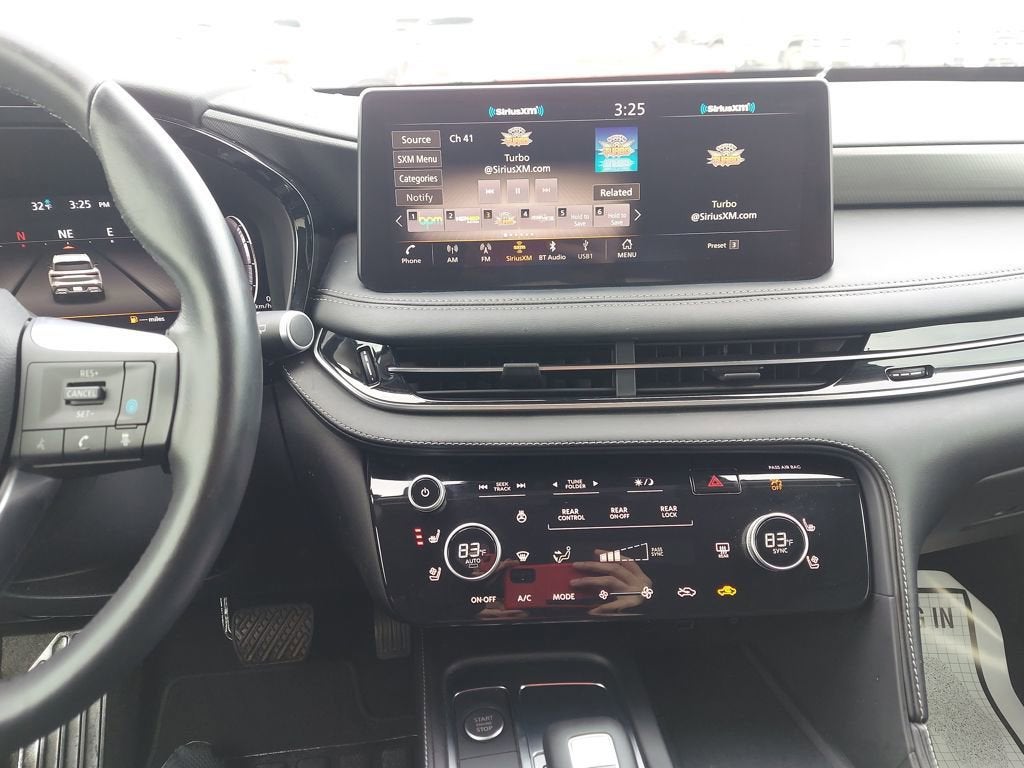 2023 INFINITI QX60 LUXE