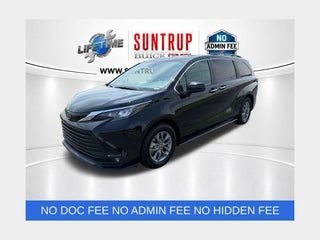2025 Toyota Sienna XLE