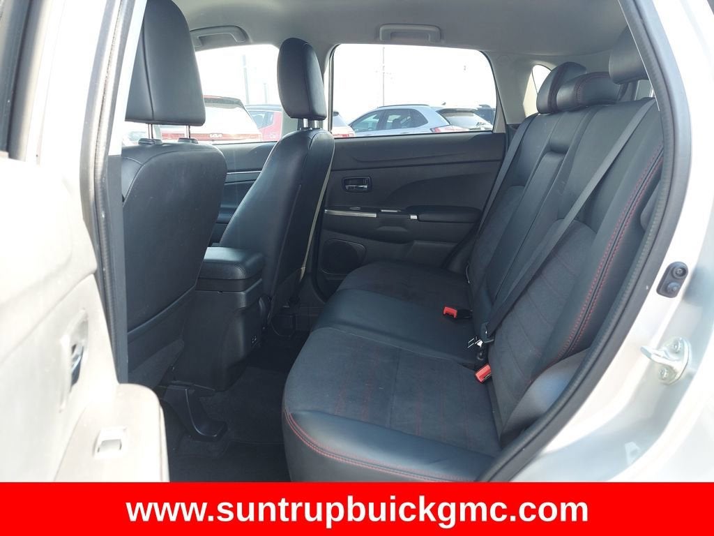 2024 Mitsubishi Outlander Sport S