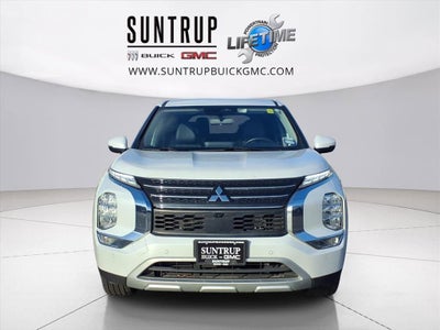 2024 Mitsubishi Outlander SE