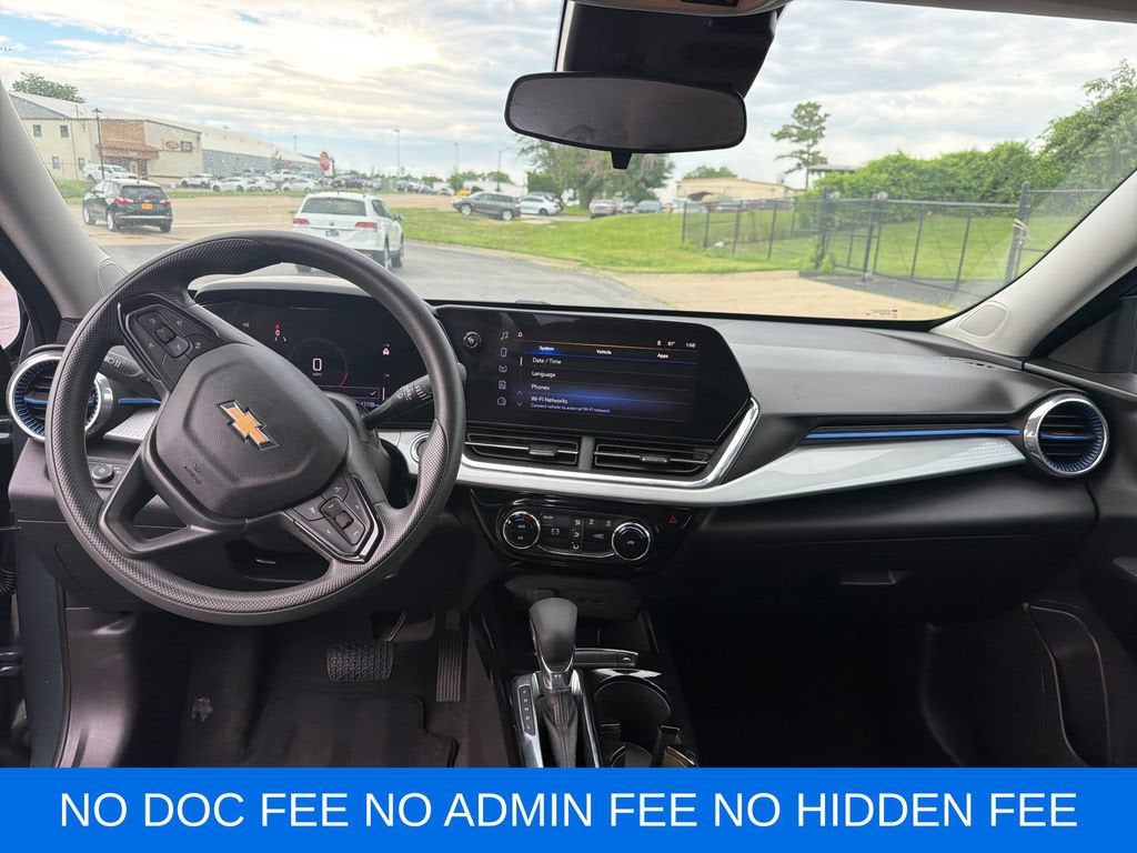 2025 Chevrolet Trax LT