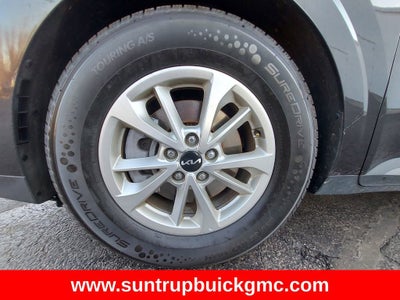 2024 Kia Carnival LX