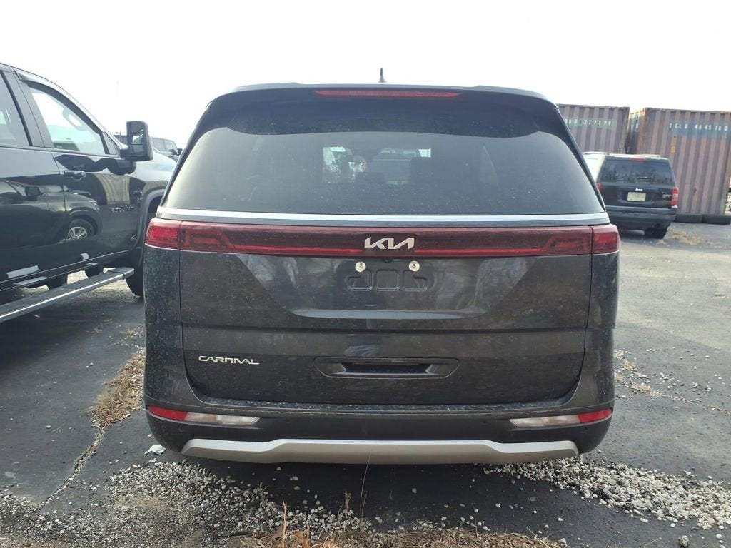 2024 Kia Carnival LX