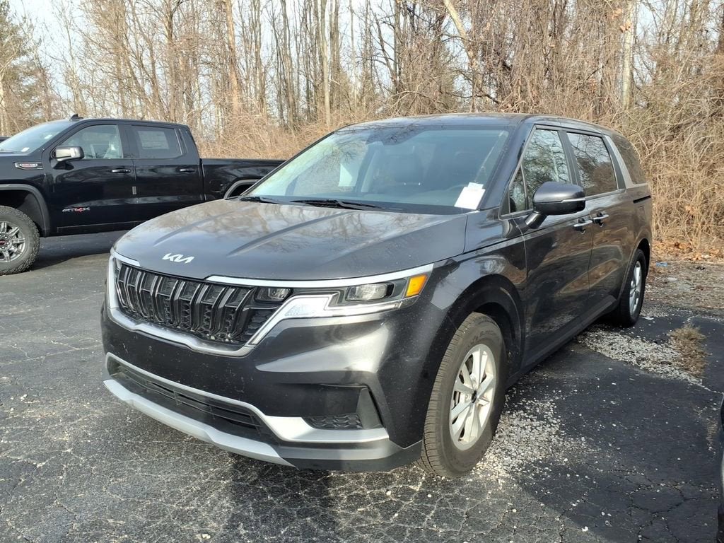 2024 Kia Carnival LX