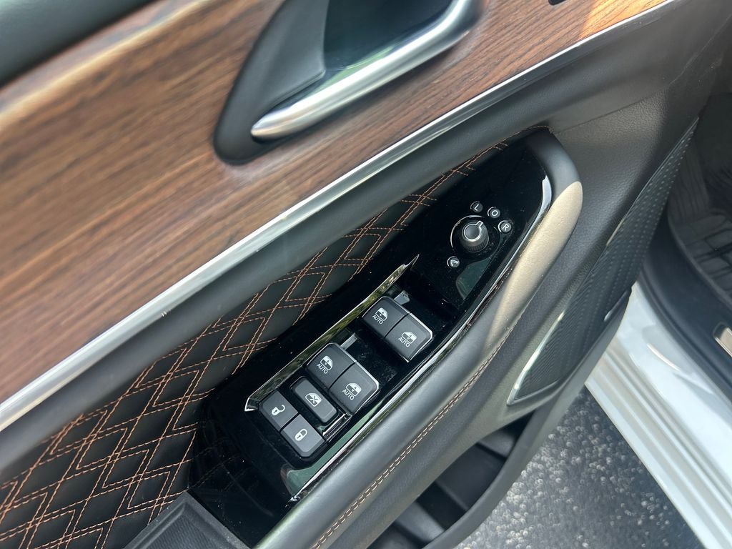 2023 Jeep Grand Cherokee L Summit