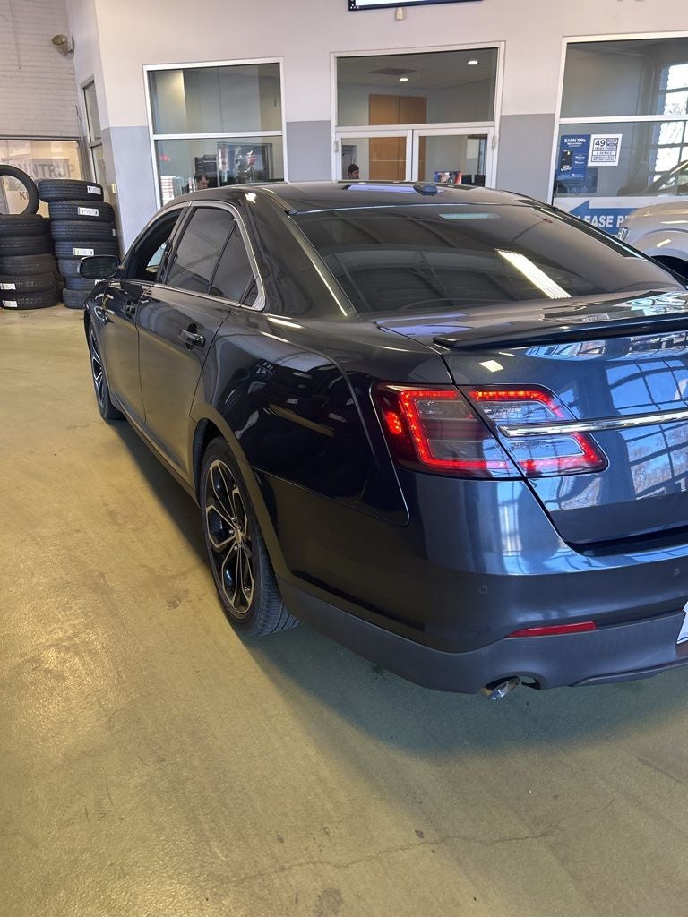 2017 Ford Taurus SHO