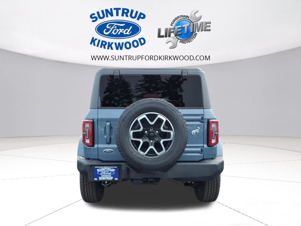 2024 Ford Bronco Outer Banks