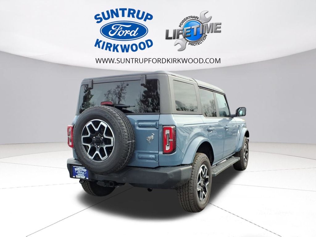 2024 Ford Bronco Outer Banks