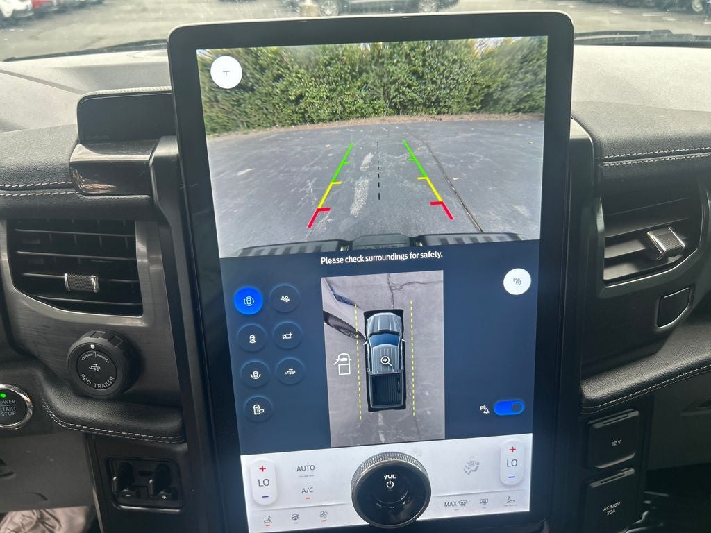 2024 Ford F-150 Lightning Flash