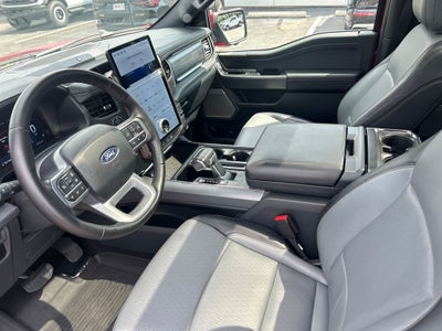 2025 Ford F-150 Lightning Lariat
