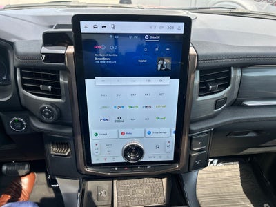 2025 Ford F-150 Lightning Lariat