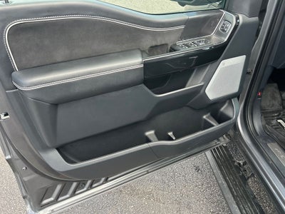 2025 Ford F-150 Lightning Platinum