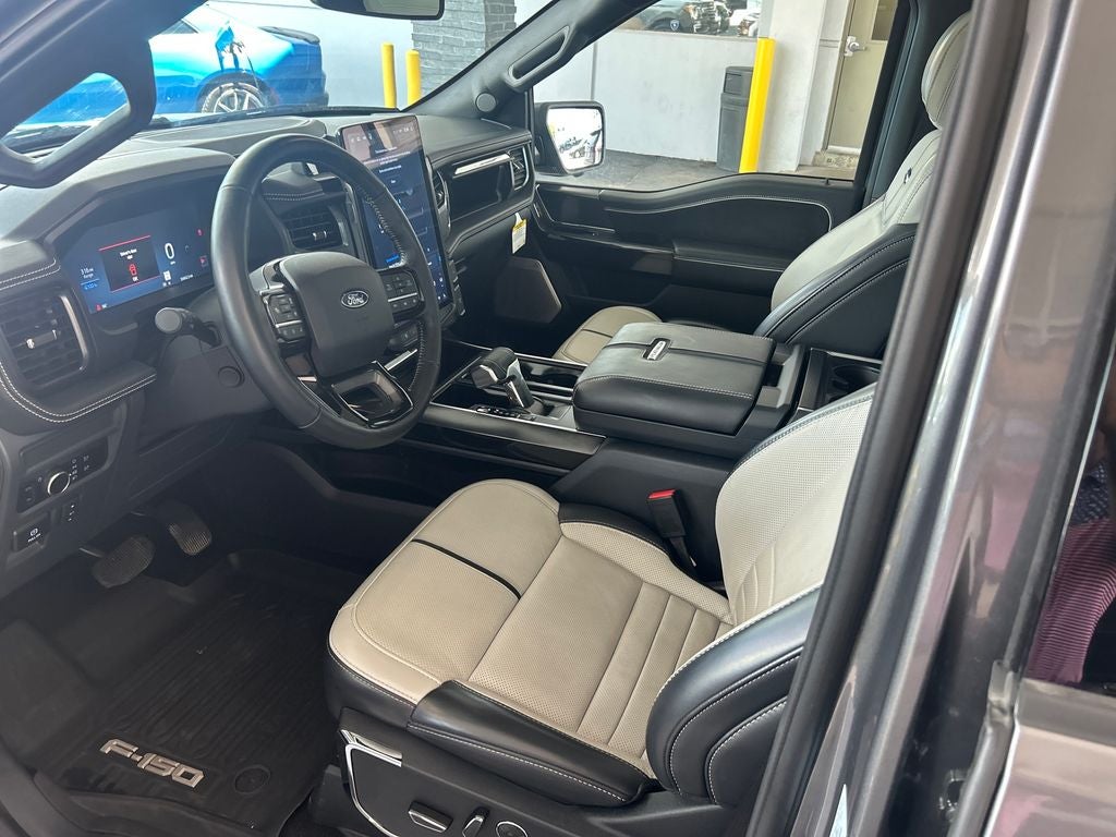 2025 Ford F-150 Lightning Platinum