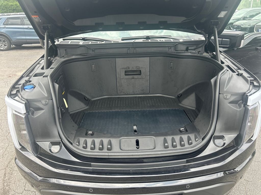 2025 Ford F-150 Lightning Platinum