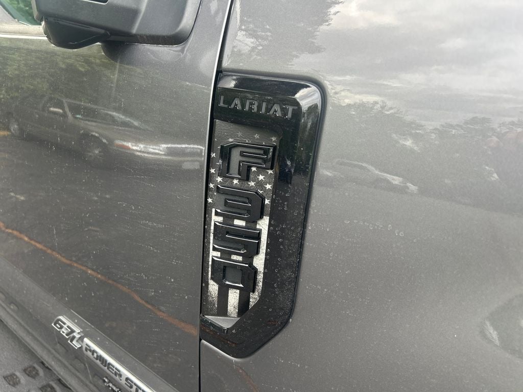 2022 Ford F-350SD Lariat