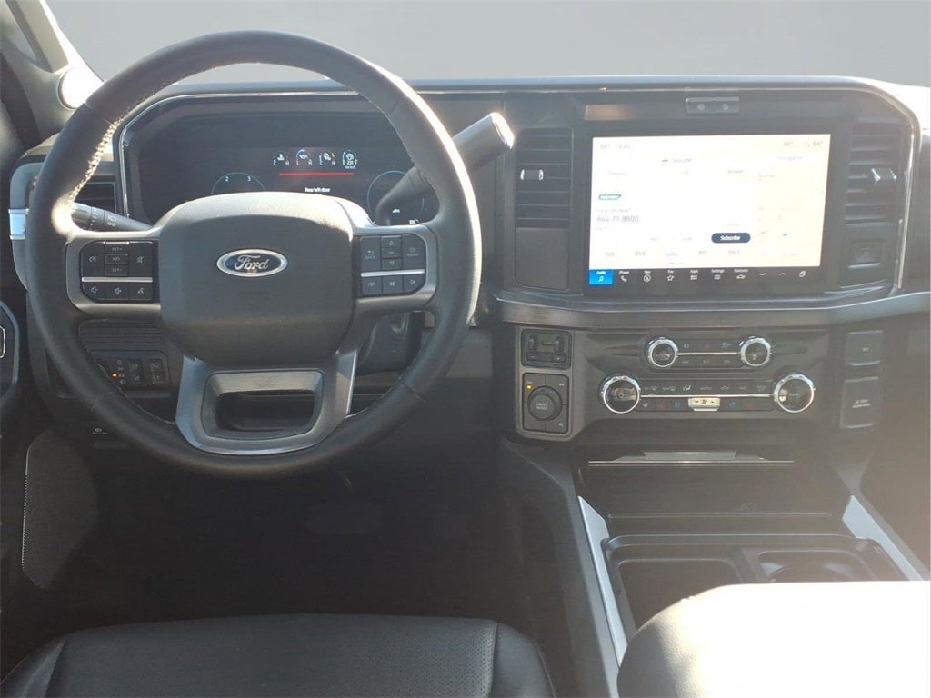 2025 Ford F-350SD Lariat DRW