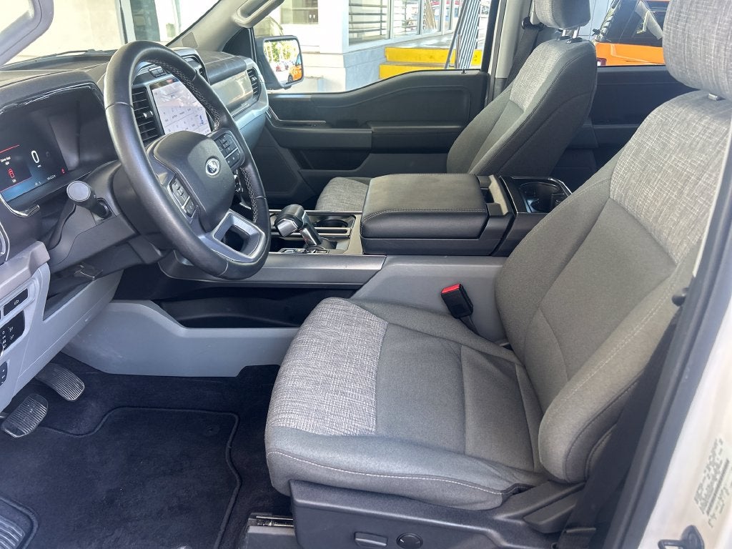2023 Ford F-150 Lightning XLT