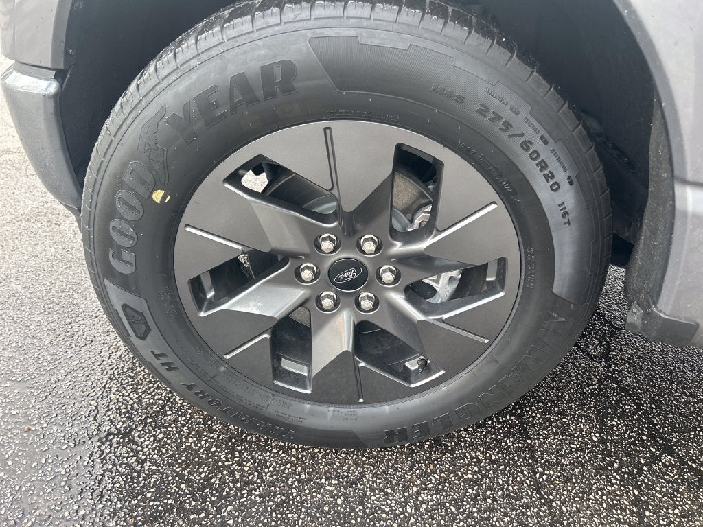 2024 Ford F-150 Lightning XLT