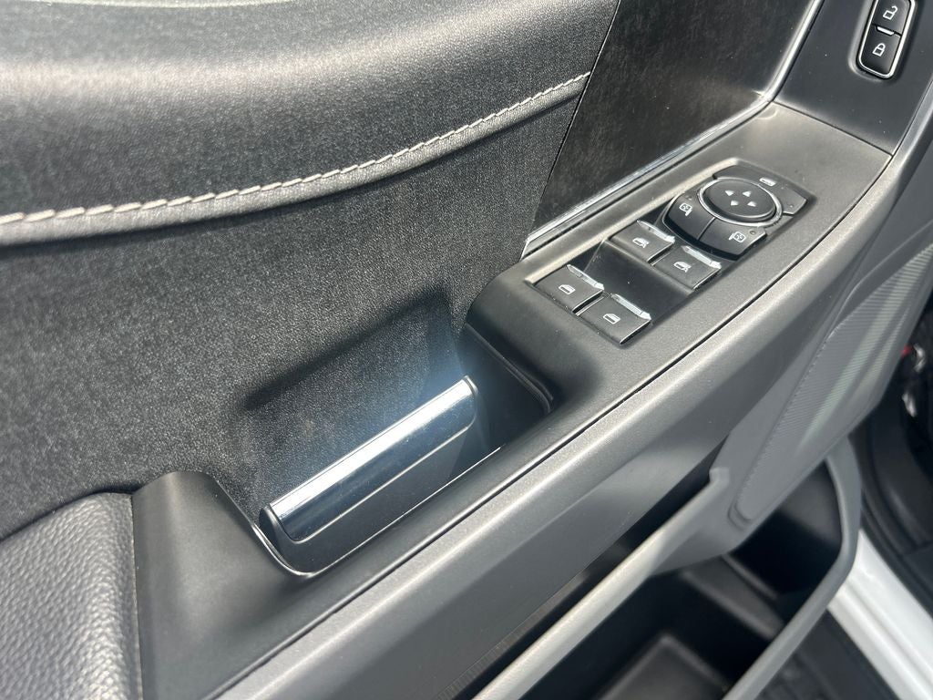 2024 Ford F-150 Lightning XLT