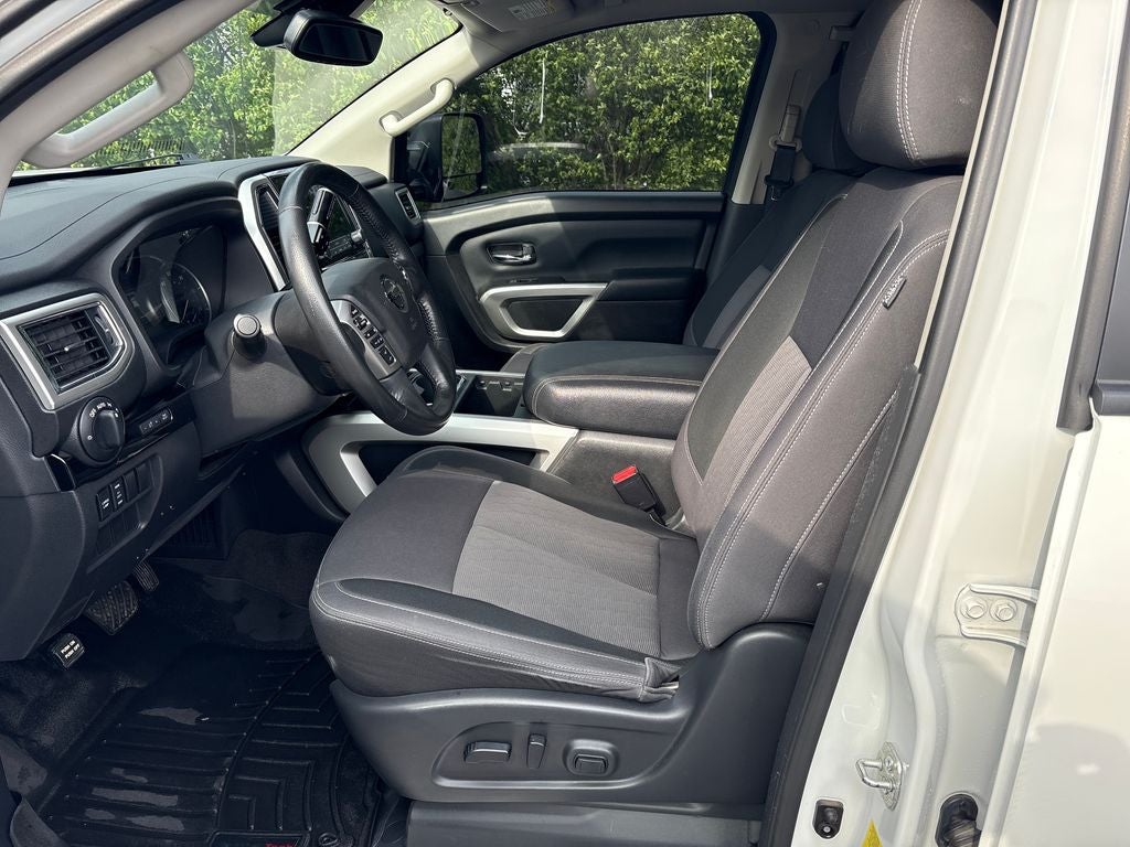 2021 Nissan Titan SV