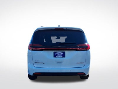 2025 Chrysler Pacifica Limited