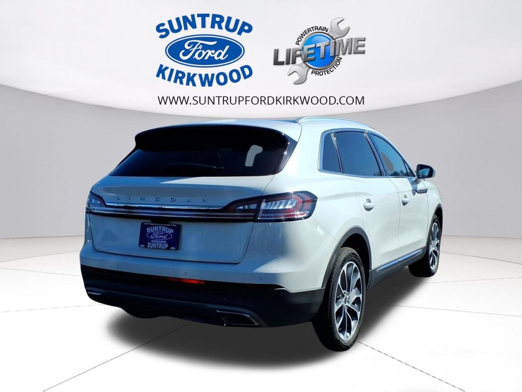 2022 Lincoln Nautilus Reserve