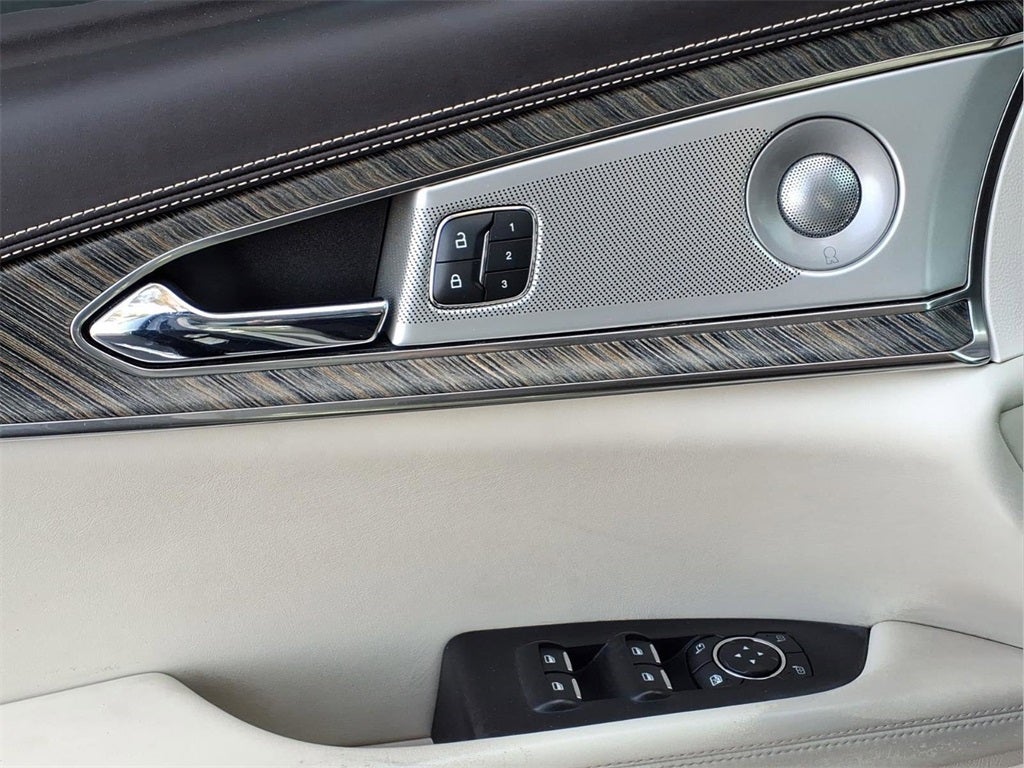 2019 Lincoln Nautilus Black Label