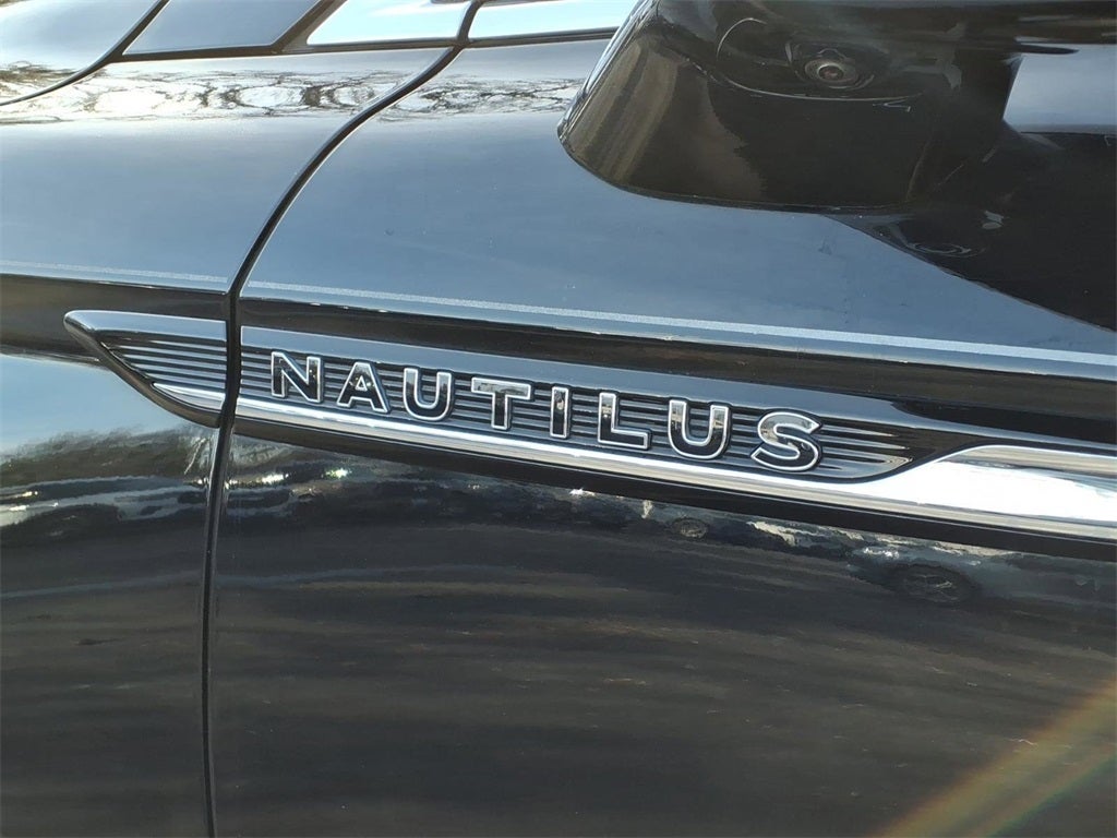 2019 Lincoln Nautilus Black Label