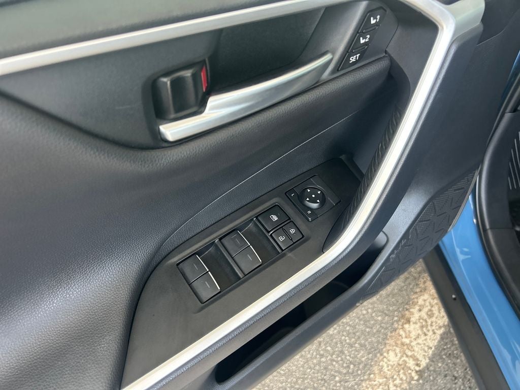 2025 Toyota RAV4 Hybrid XSE