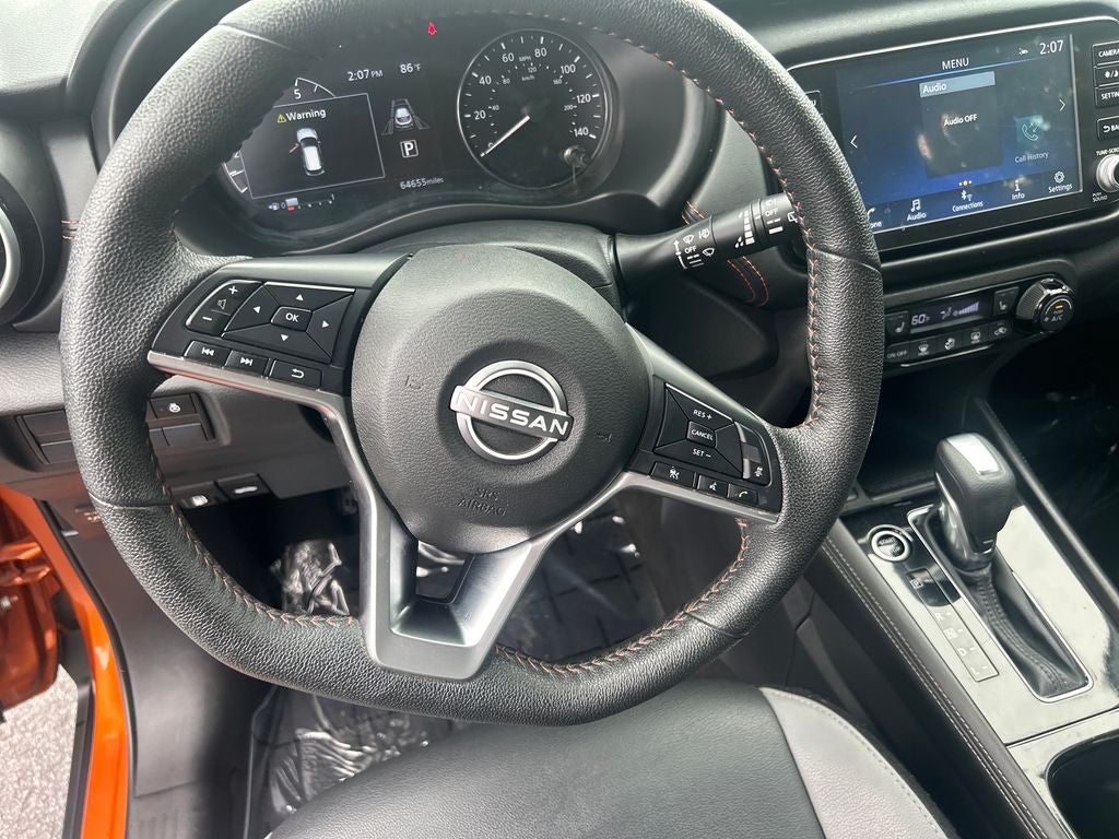 2023 Nissan Kicks SR