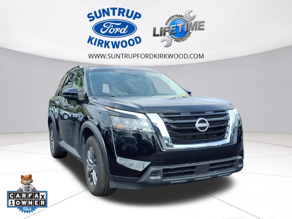 2025 Nissan Pathfinder SV