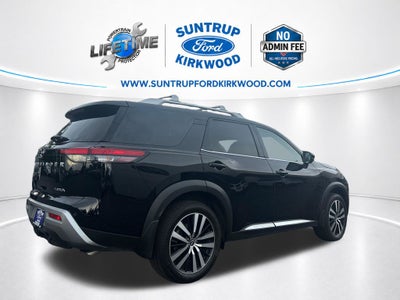 2025 Nissan Pathfinder Platinum