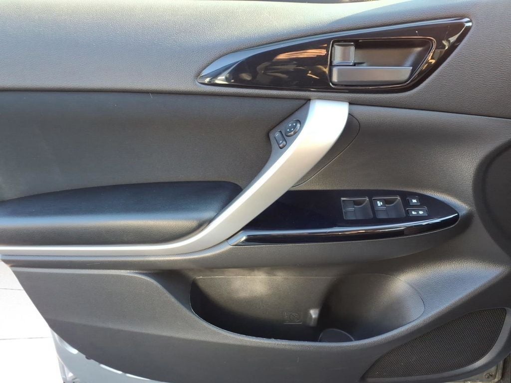 2024 Mitsubishi Eclipse Cross LE